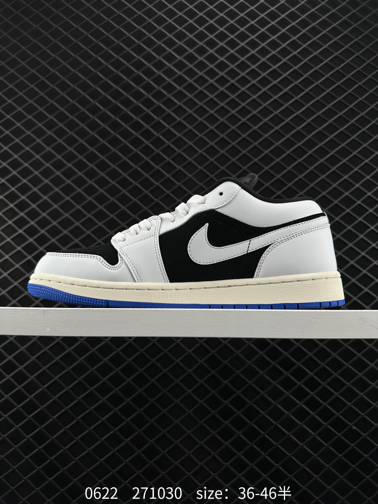 Nike Wmns Air Jordan 1 Low GS”Team Gold“